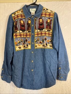The Quacker Factory Christmas Denim Button Down Medium